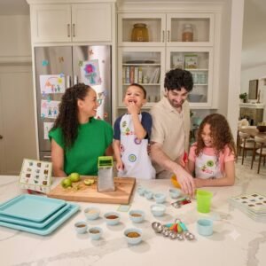 RADDISH KIDS – Hộp Trải Nghiệm Nấu Ăn & Làm Bánh Hàng Tháng Cho Bé